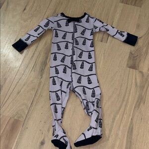 The Beaufort Bonnet Company Black and Gray Kids Footie